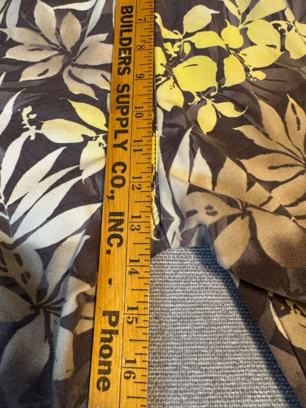 Caribbean Joe Women’s Yellow & Brown‎ Hawaiian Floral Cotton Shorts size 14 - Picture 9 of 11